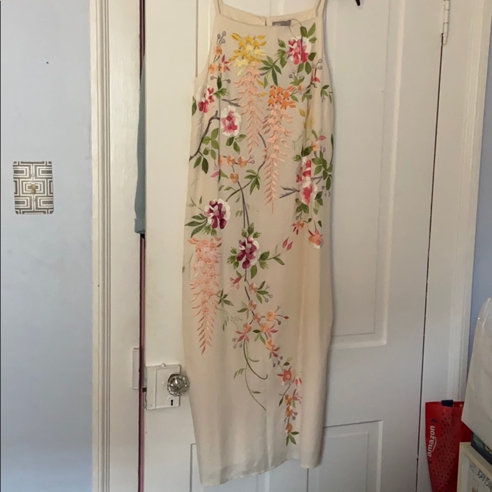 Never worn ASOS size 6 floral embroidered midi